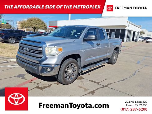 Used 2015 Toyota Tundra SR5 image 1
