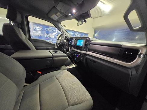 Used 2025 Ford F350 XLT image 24