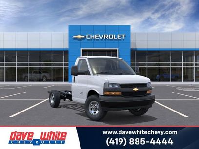 New 2025 Chevrolet Express 3500 w/ Power Convenience Package
