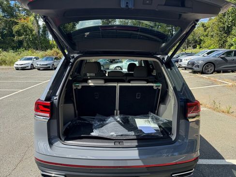 New 2025 Volkswagen Atlas SEL image 14