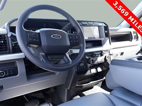 Used 2023 Ford F250 XL w/ XL Chrome Package image 28