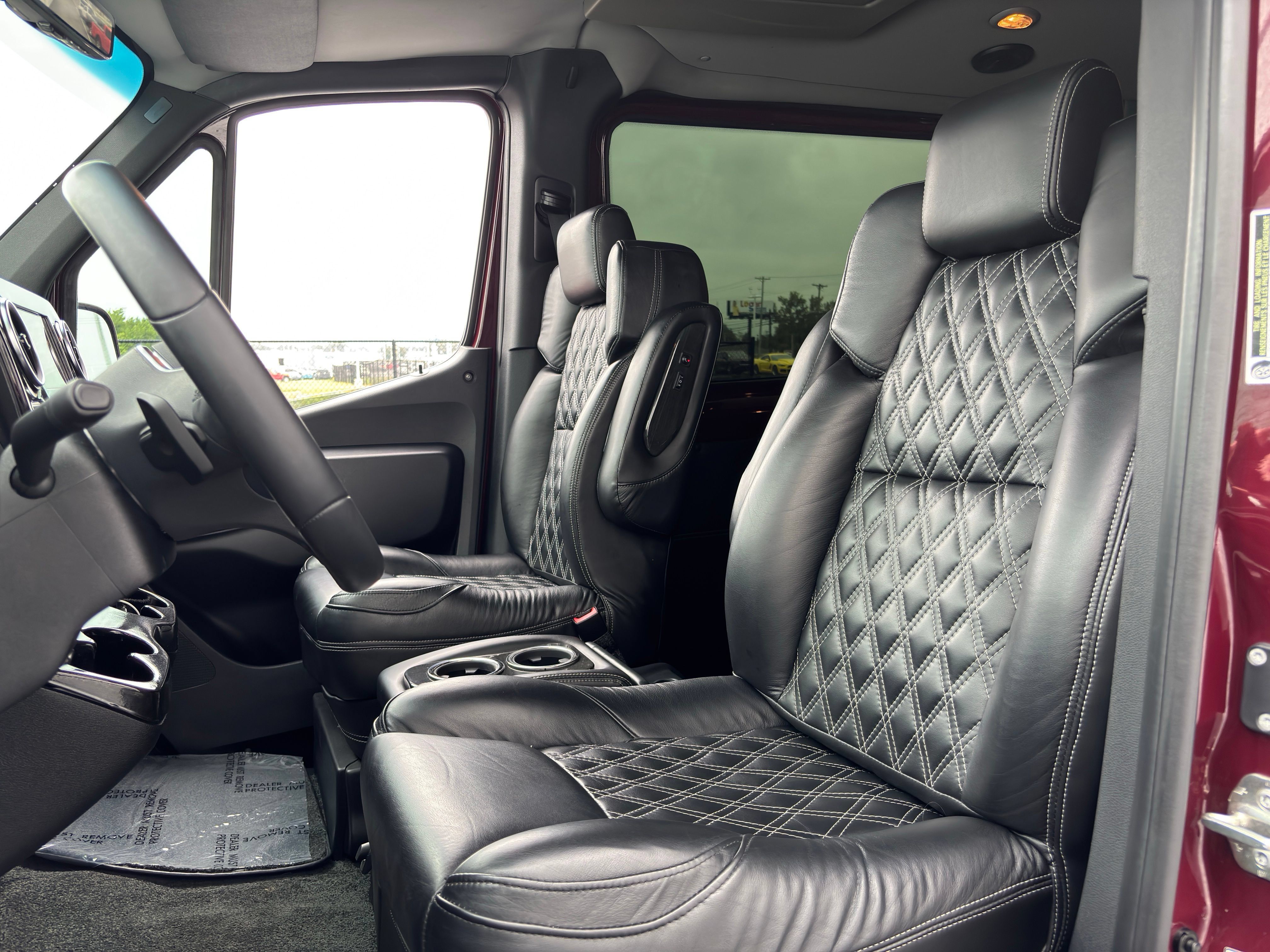 Used 2024 Mercedes-Benz Sprinter 2500 image 20