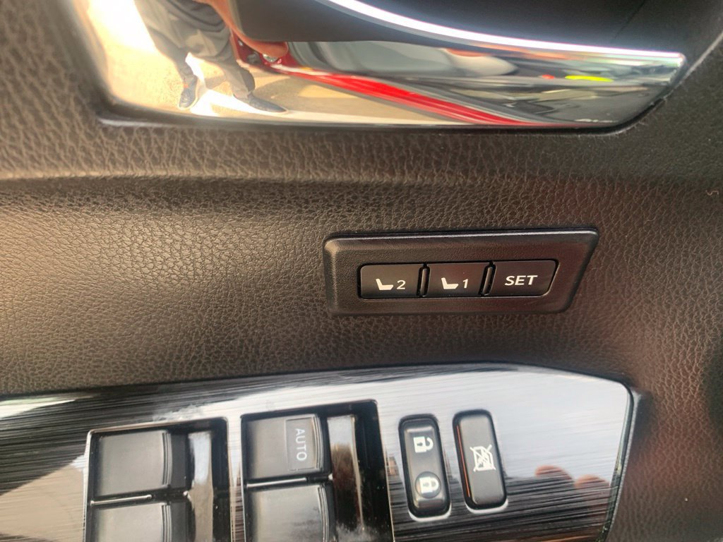 Used 2018 Toyota RAV4 Limited w/ Advanced Technology Package AWD/4WD image 14