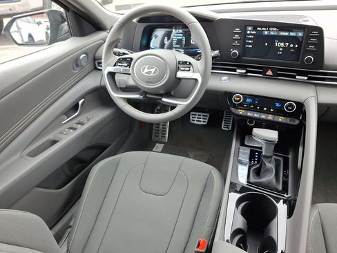 New 2026 Hyundai Elantra SEL Sport Premium image 9
