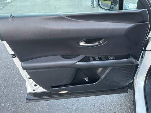 Used 2020 Lexus UX 250h w/ Premium Package image 28