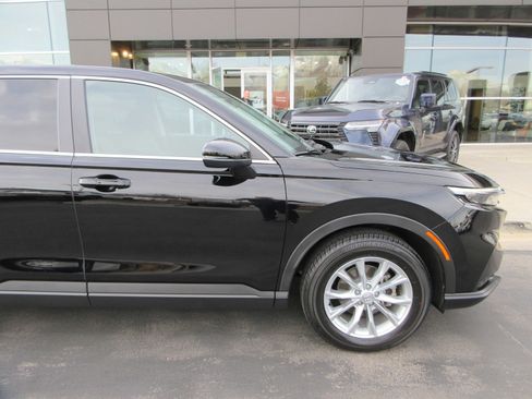 Used 2024 Honda CR-V EX-L image 12