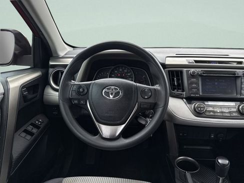 Used 2013 Toyota RAV4 XLE FWD image 19