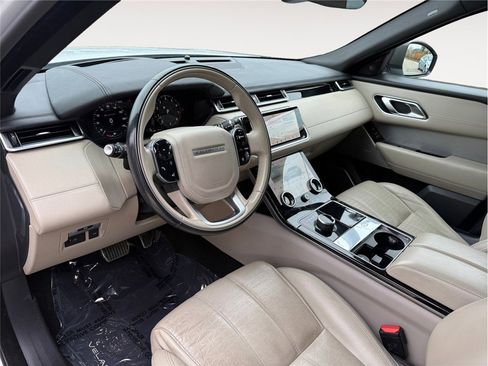 Used 2018 Land Rover Range Rover Velar R-Dynamic HSE image 12