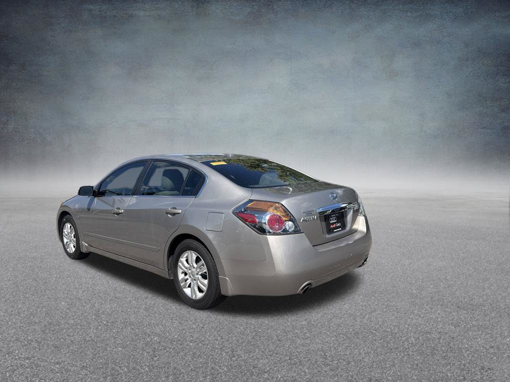 Used 2012 Nissan Altima 2.5 SL w/ 2.5SL Pkg FWD image 3