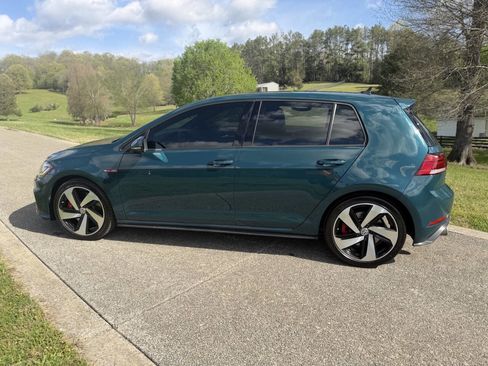Used 2019 Volkswagen GTI SE w/ SE Experience Package image 5