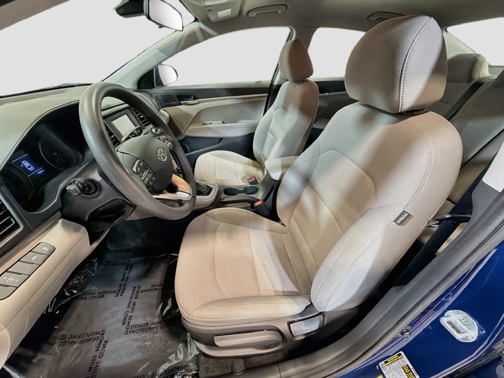 Used 2020 Hyundai Elantra SE FWD image 20
