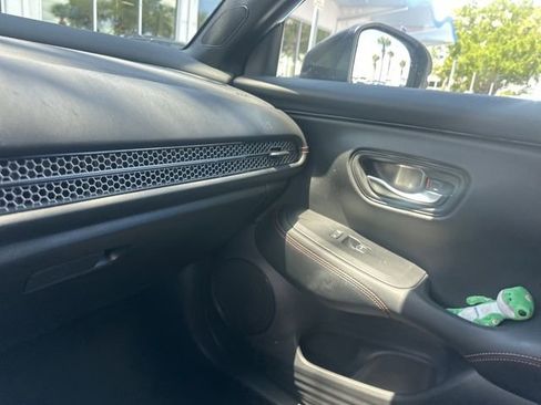 Certified 2024 Honda HR-V Sport image 9