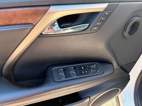 Used 2021 Lexus RX 350L Premium image 13