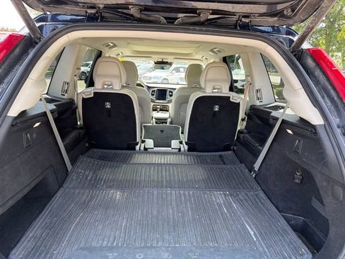Used 2019 Volvo XC90 T6 Momentum w/ Protection Package Premier AWD/4WD image 6