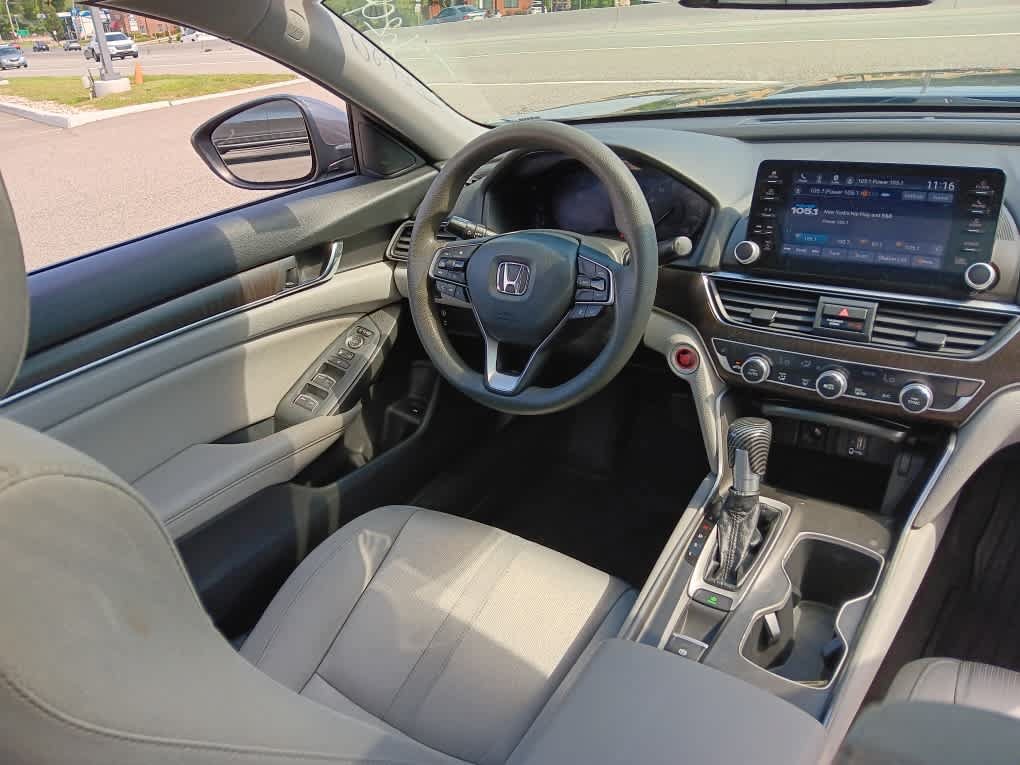 Used 2020 Honda Accord EX image 17