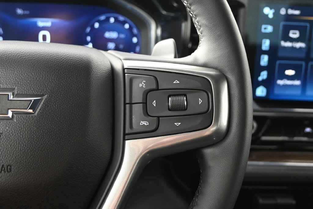 Used 2024 Chevrolet Silverado 1500 RST AWD/4WD image 35