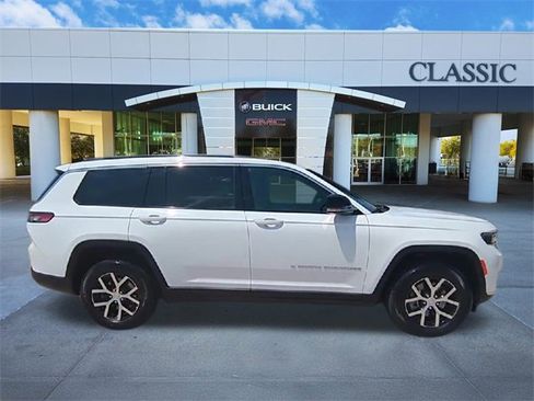 Used 2024 Jeep Grand Cherokee L Limited image 9