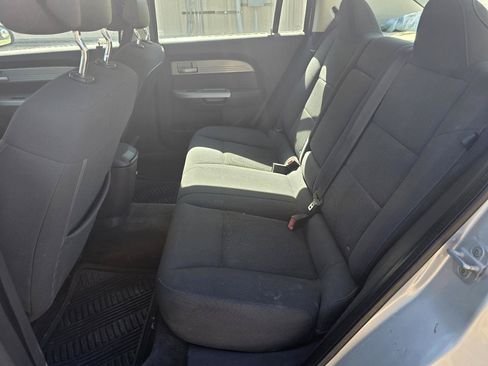 Used 2010 Chrysler Sebring Touring FWD image 14