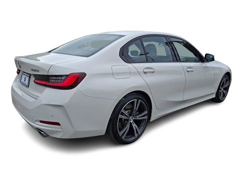 Used 2023 BMW 330i xDrive Sedan w/ Driving Assistance Package AWD/4WD image 6