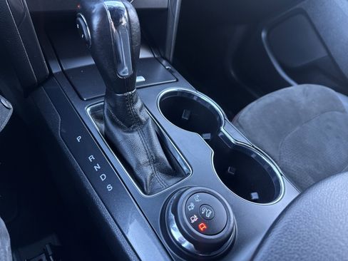 Used 2019 Ford Explorer XLT w/ XLT Sport Appearance Package image 21