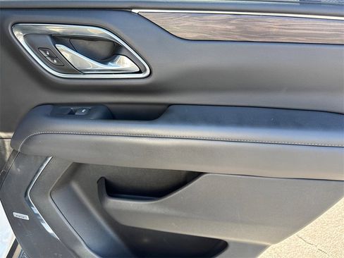 Certified 2023 Chevrolet Tahoe Z71 w/ Luxury Package image 17