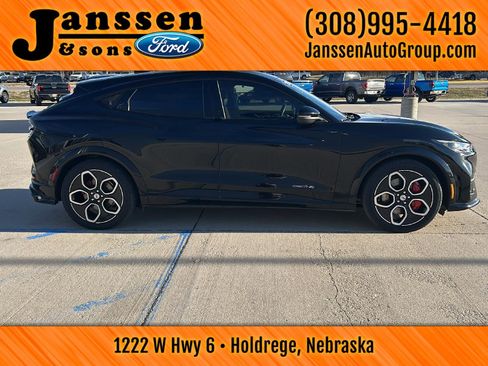 Used 2021 Ford Mustang Mach-E GT image 5