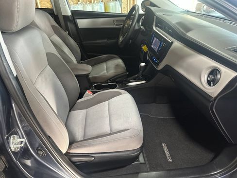 Used 2017 Toyota Corolla LE FWD image 15