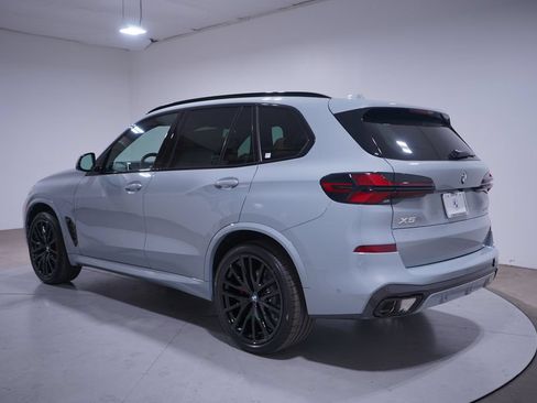 Used 2026 BMW X5 sDrive40i w/ M Sport Package RWD image 3