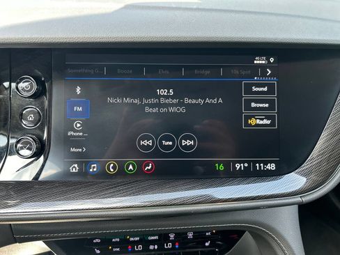 Used 2022 Buick Envision Essence w/ Technology Package I FWD image 27