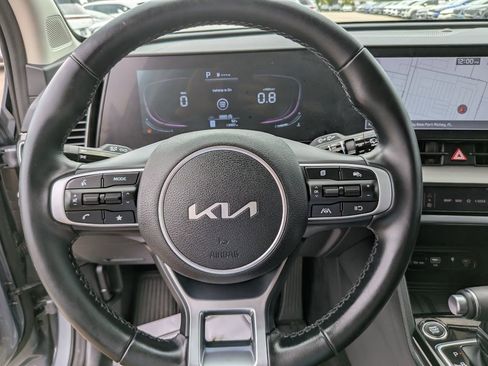 Certified 2025 Kia Sportage EX FWD image 28