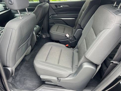 Used 2024 Chevrolet Traverse LT w/ Midnight/Sport Edition FWD image 22