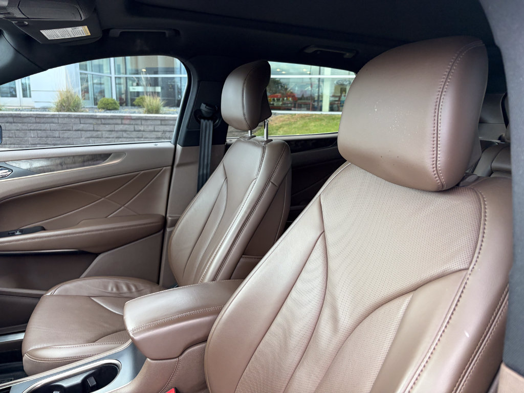 Used 2018 Lincoln MKC Reserve w/ Lincoln MKC Climate Package AWD/4WD image 10