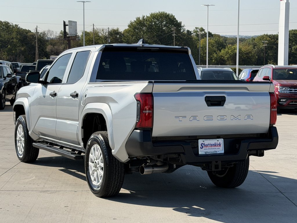 Used 2025 Toyota Tacoma SR RWD image 4