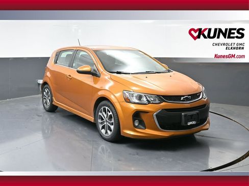 Used 2018 Chevrolet Sonic LT w/ Convenience Package image 1