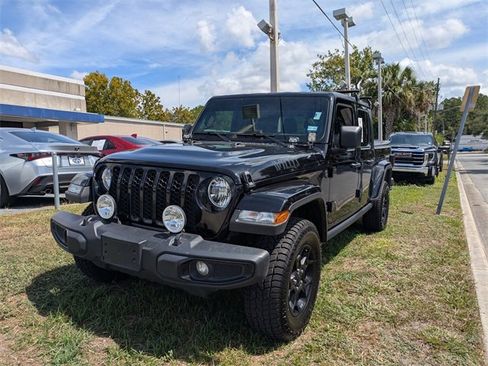 Used 2023 Jeep Gladiator Willys image 8