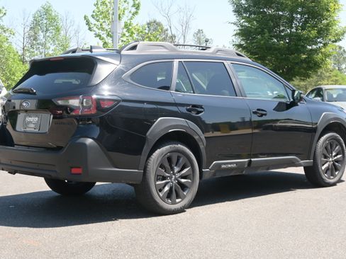 Certified 2025 Subaru Outback Onyx Edition AWD/4WD image 9