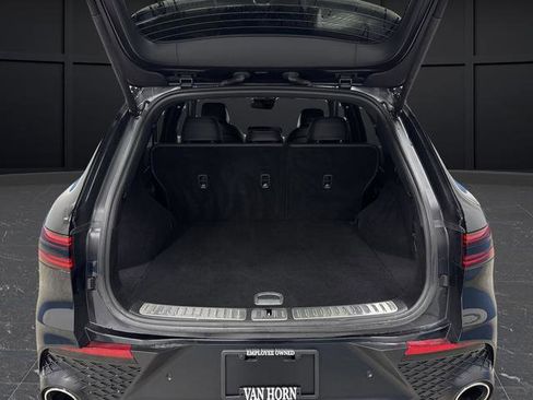 Used 2024 Genesis GV70 3.5T Sport image 15