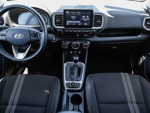 Certified 2024 Hyundai Venue SEL FWD image 12