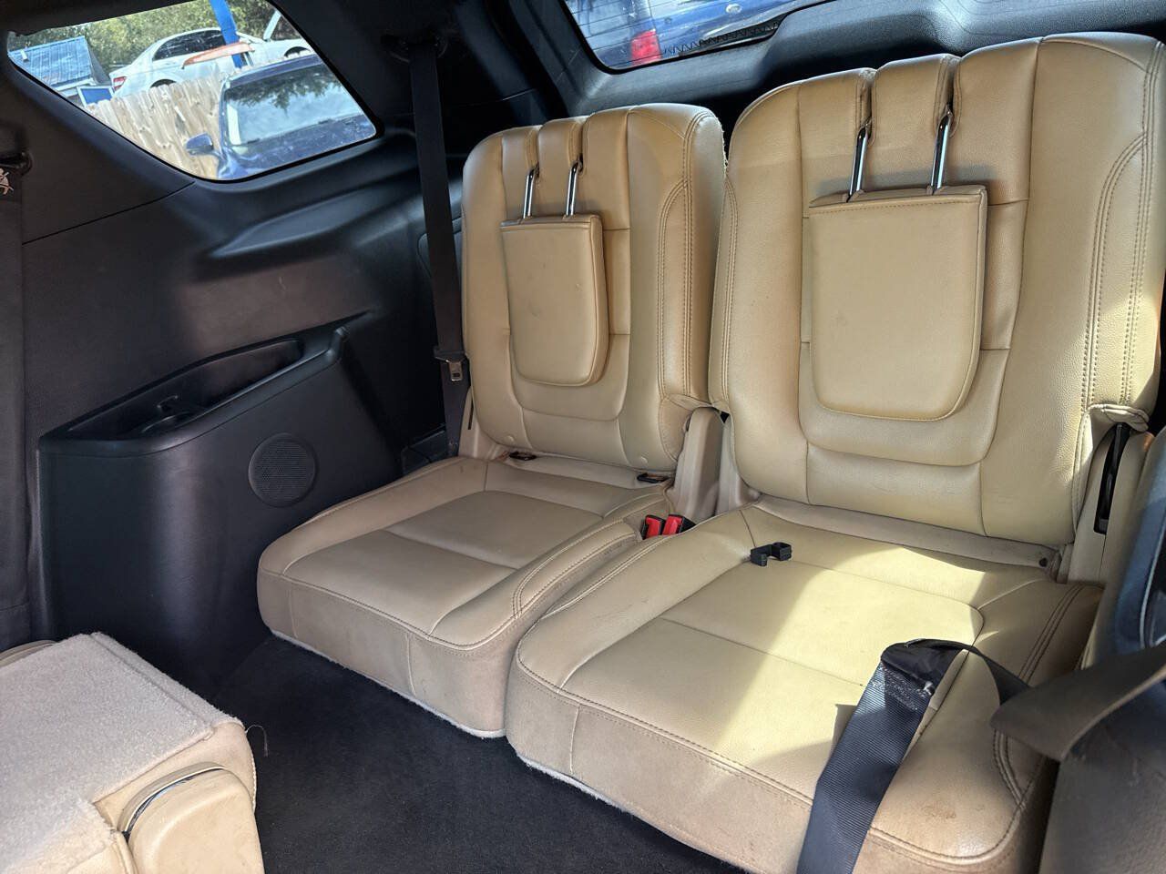 Used 2016 Ford Explorer XLT w/ Equipment Group 202A FWD image 9