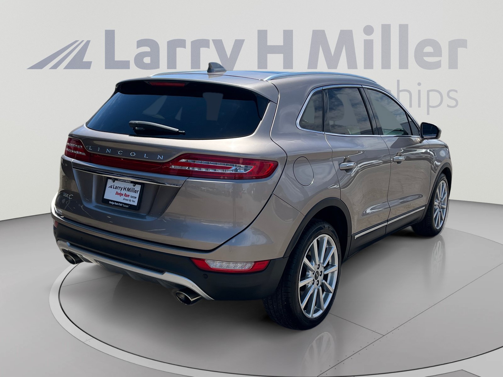 Used 2019 Lincoln MKC Reserve FWD image 5