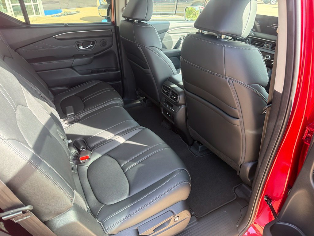 New 2026 Honda Pilot Touring image 30