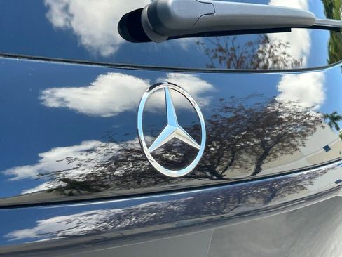 Used 2023 Mercedes-Benz GLC 300 4MATIC w/ Exclusive Trim Package image 20