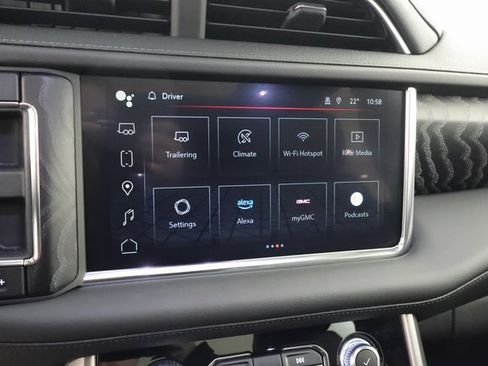 Used 2024 GMC Yukon Denali w/ Advanced Technology Package image 14