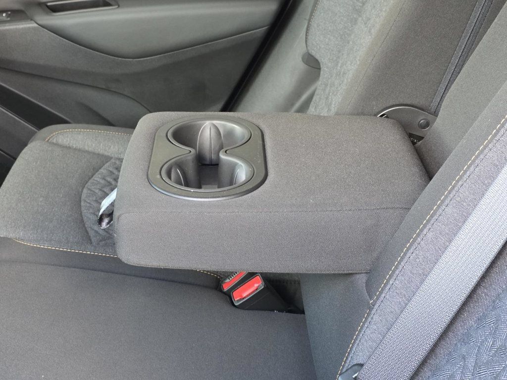 Used 2022 Chevrolet Equinox LT FWD image 10