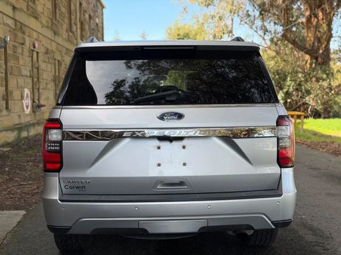Used 2019 Ford Expedition Limited image 15