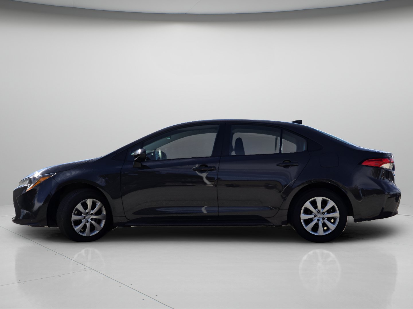 Used 2025 Toyota Corolla LE FWD image 19