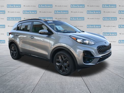 Used 2022 Kia Sportage Nightfall Edition image 3