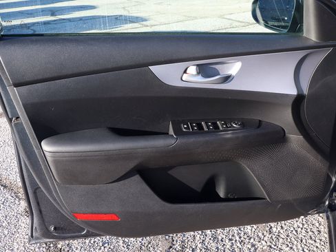 Used 2024 Kia Forte LXS image 13