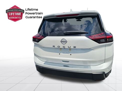 New 2026 Nissan Rogue SV FWD image 8