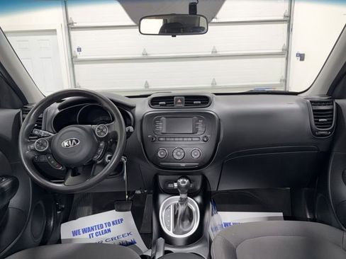 Used 2017 Kia Soul FWD image 9